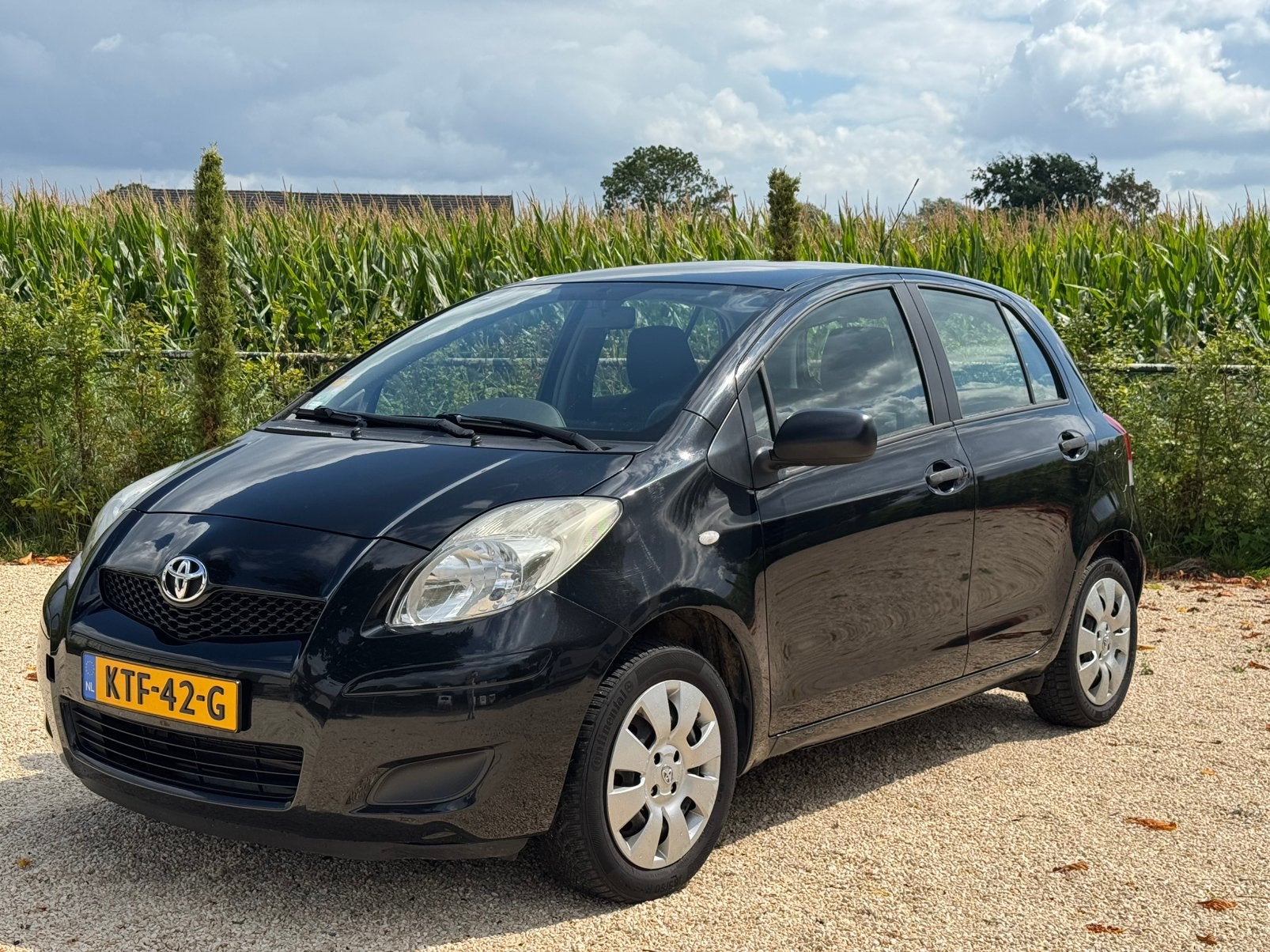 Toyota Yaris 1.0 5DR Airco 2009 Zwart nieuwe APK, Auto's, Voorwielaandrijving, Stof, Zwart, 960 kg