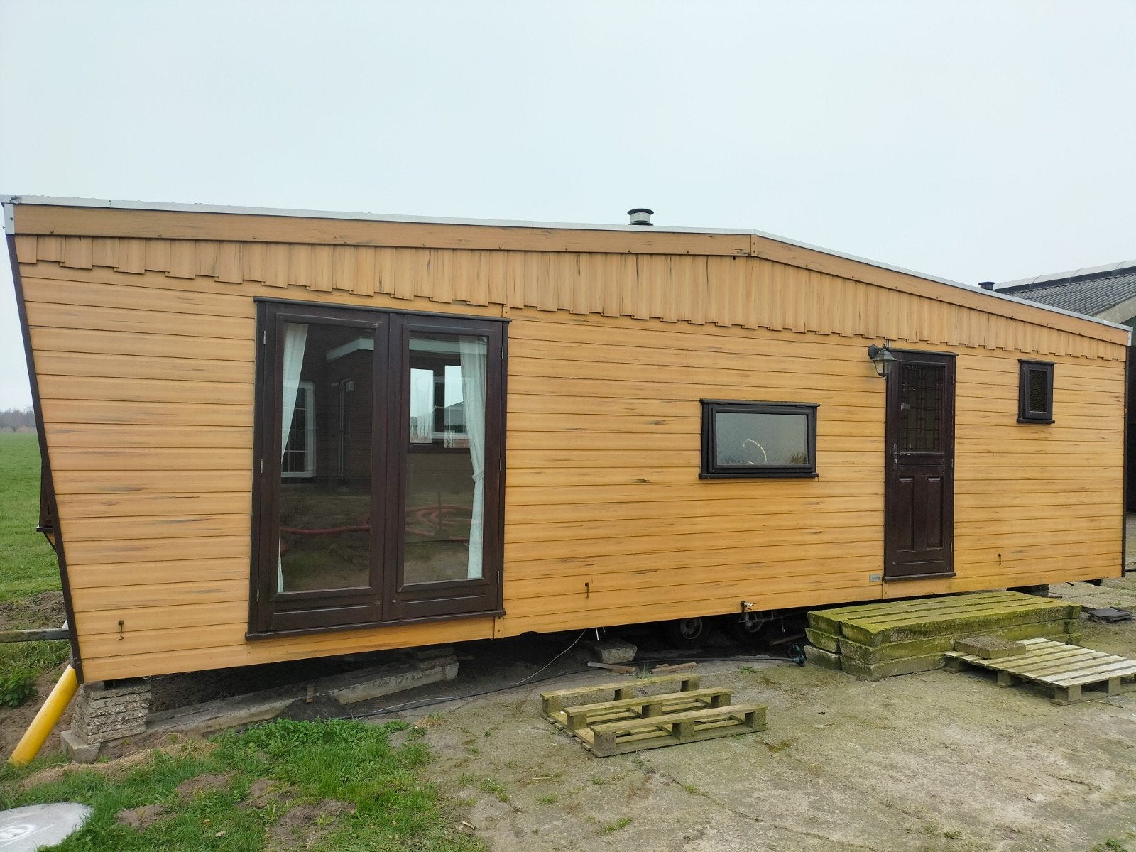 te verkopen chalet woonwagen woning caravan, Ophalen