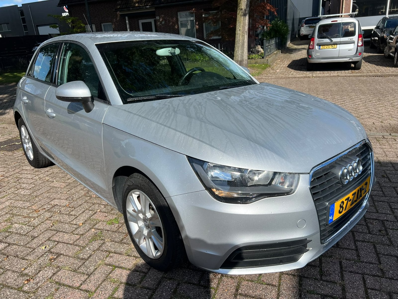 Audi A1 1.2 Tfsi 63KW SB 2013 Grijs, Voorwielaandrijving, 4 cilinders, Origineel Nederlands, Bedrijf