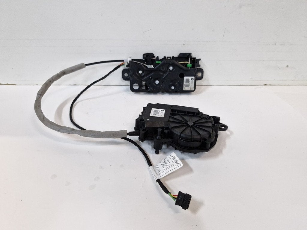 ACHTERKLEPSLOT SOFT CLOSE BMW 3 serie (G20) (51247441014), Auto-onderdelen, Gebruikt, Achterklep, BMW, Petuelring 130
80809  München, DE