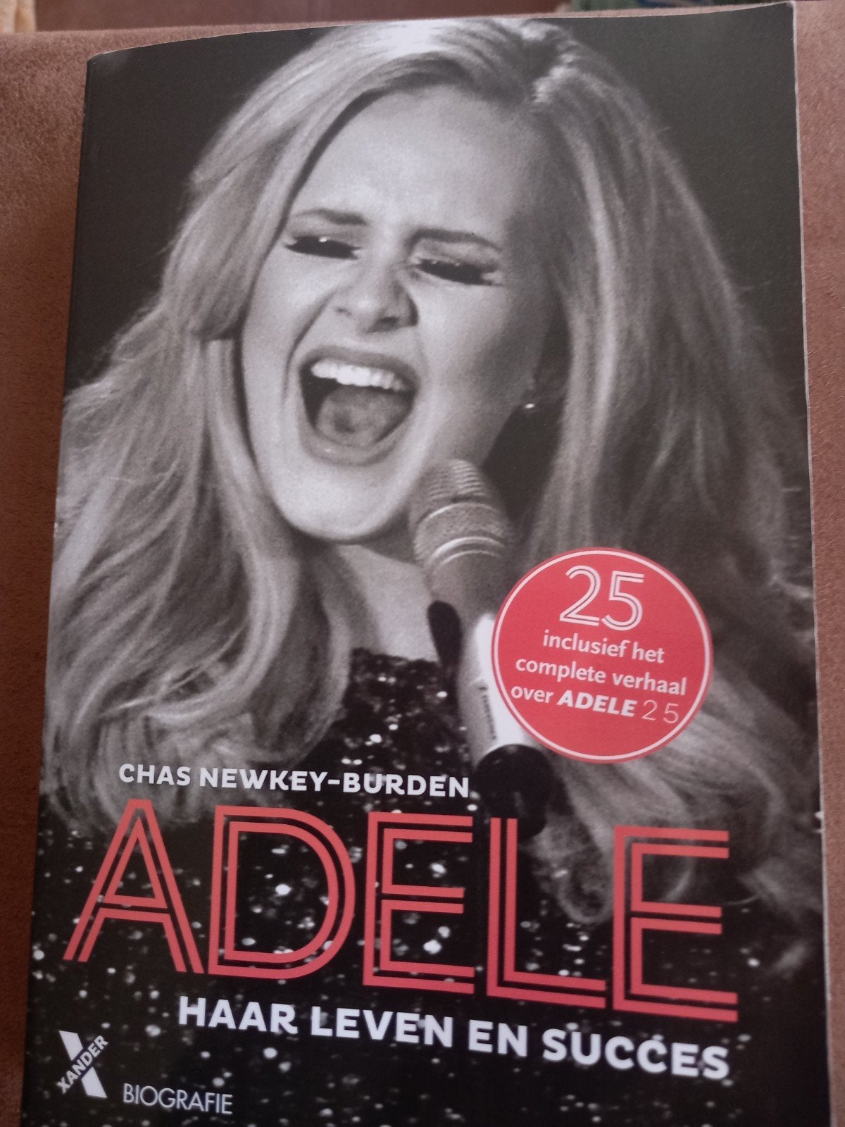 Adele, Boeken, Ophalen of Verzenden, Zo goed als nieuw, Film, Tv en Media