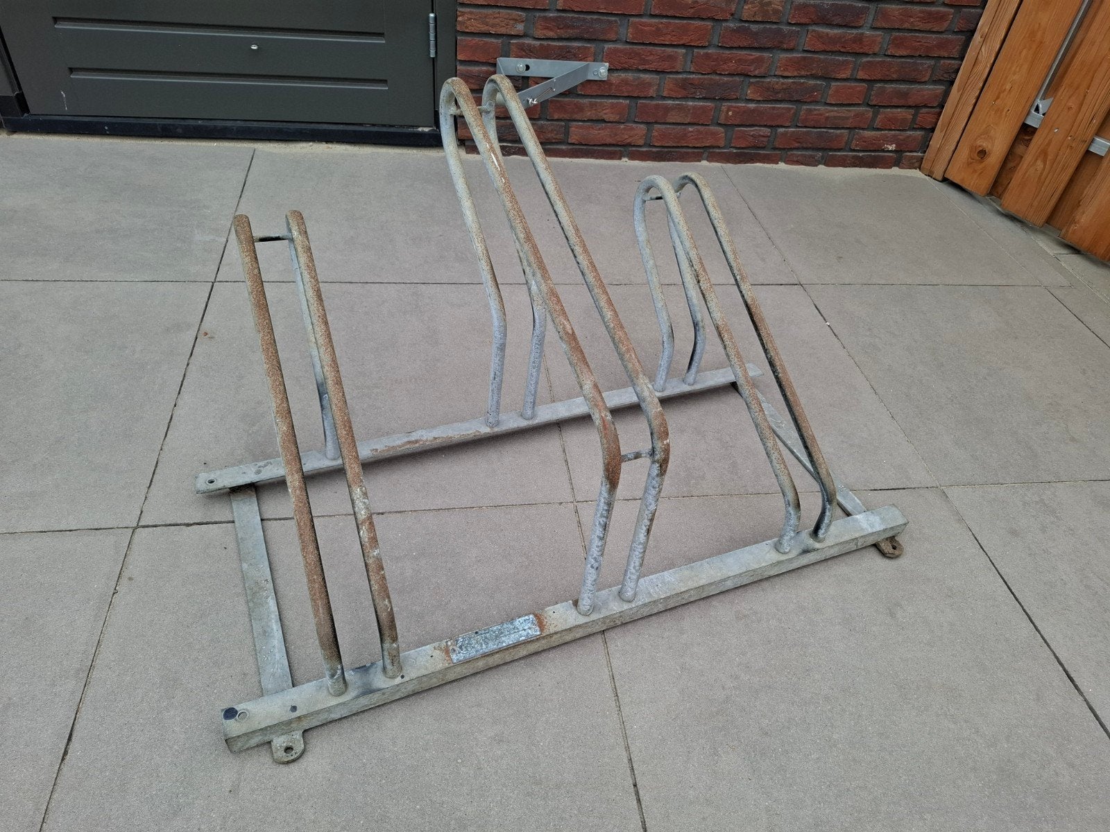 Fietsenrek voor 3 fietsen - 65cm diep, 93cm breed, Ophalen