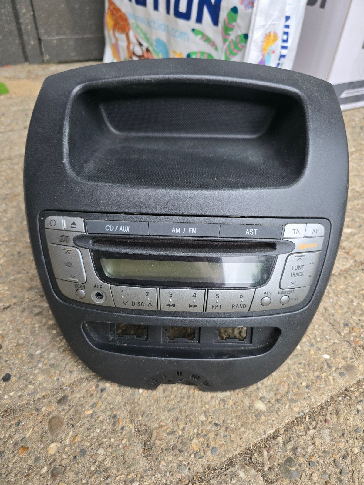 Originele autoradio Peugeot 107 - CD/AUX/AM/FM, Ophalen of Verzenden, Gebruikt