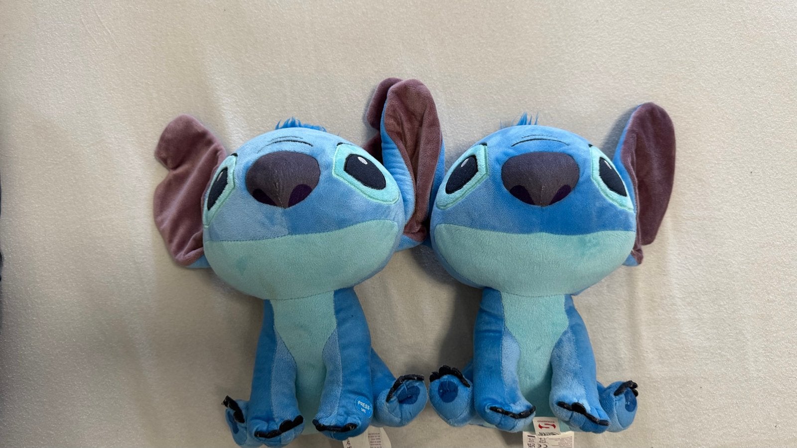 2x Disney Stitch knuffel - Zo goed als nieuw, Ophalen, Disney, Overige typen, Blauw