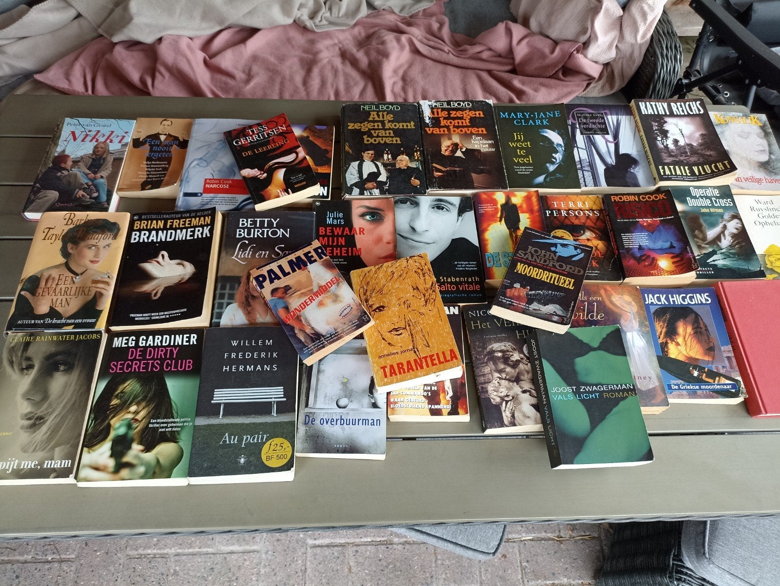Grote collectie diverse romans en thrillers, Ophalen of Verzenden, Gelezen, Diverse auteurs, Nederland