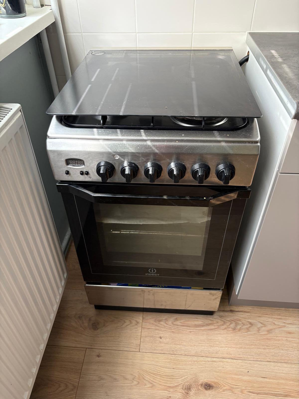 Gasfornuis, Ophalen, Minder dan 85 cm, 4 kookzones, Zo goed als nieuw