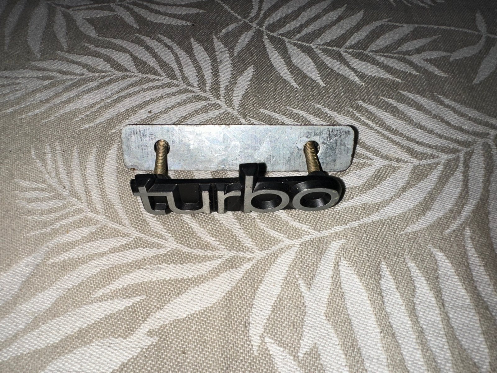 Origineel Saab Turbo Embleem voor Grille, Auto diversen, Ophalen of Verzenden