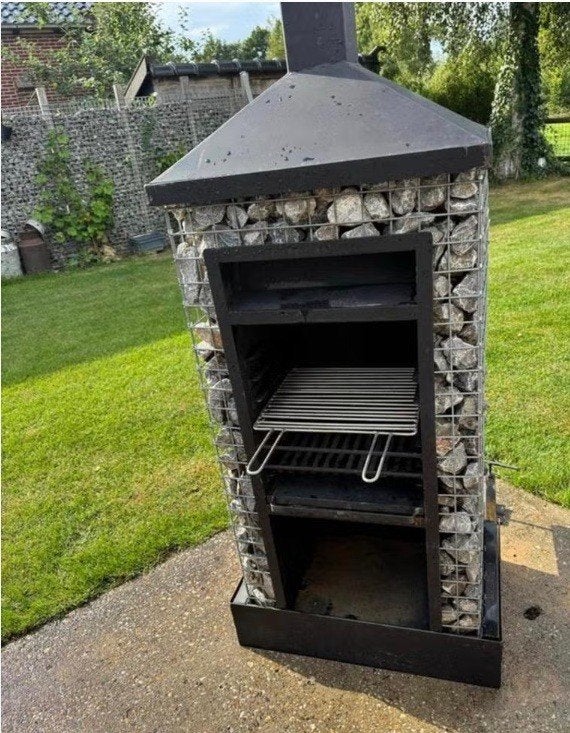 Robuuste Tuinhaard / Buitenhaard met BBQ, met Natuursteen, Ophalen of Verzenden, Zo goed als nieuw