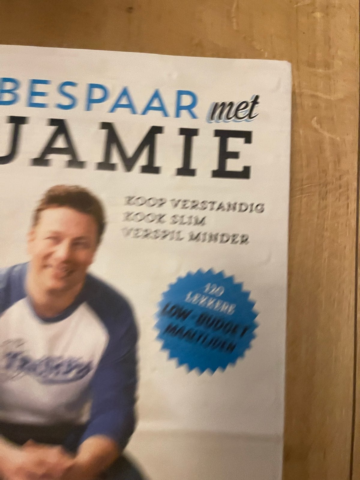 Bespaar met Jamie - Jamie Oliver Kookboek, Ophalen of Verzenden, Zo goed als nieuw