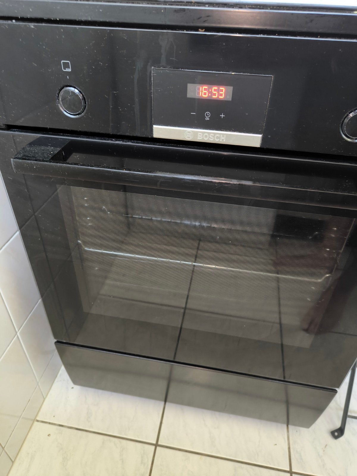 Bosch Fornuis met Inductie Kookplaat (3 fasen), Witgoed en Apparatuur, Fornuizen, Ophalen, 4 kookzones, Zo goed als nieuw, Inductie