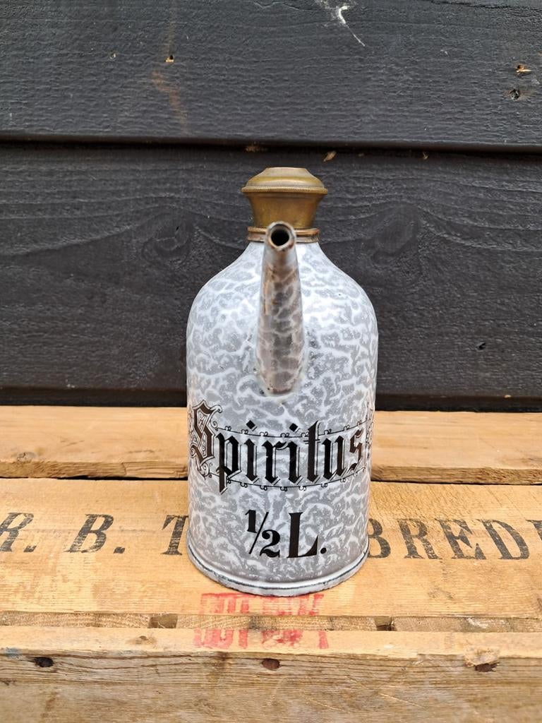 Mooi grijsgewolkt 1/2 liter Spiritus kannetje, Antiek en Kunst, Antiek | Emaille, Ophalen of Verzenden