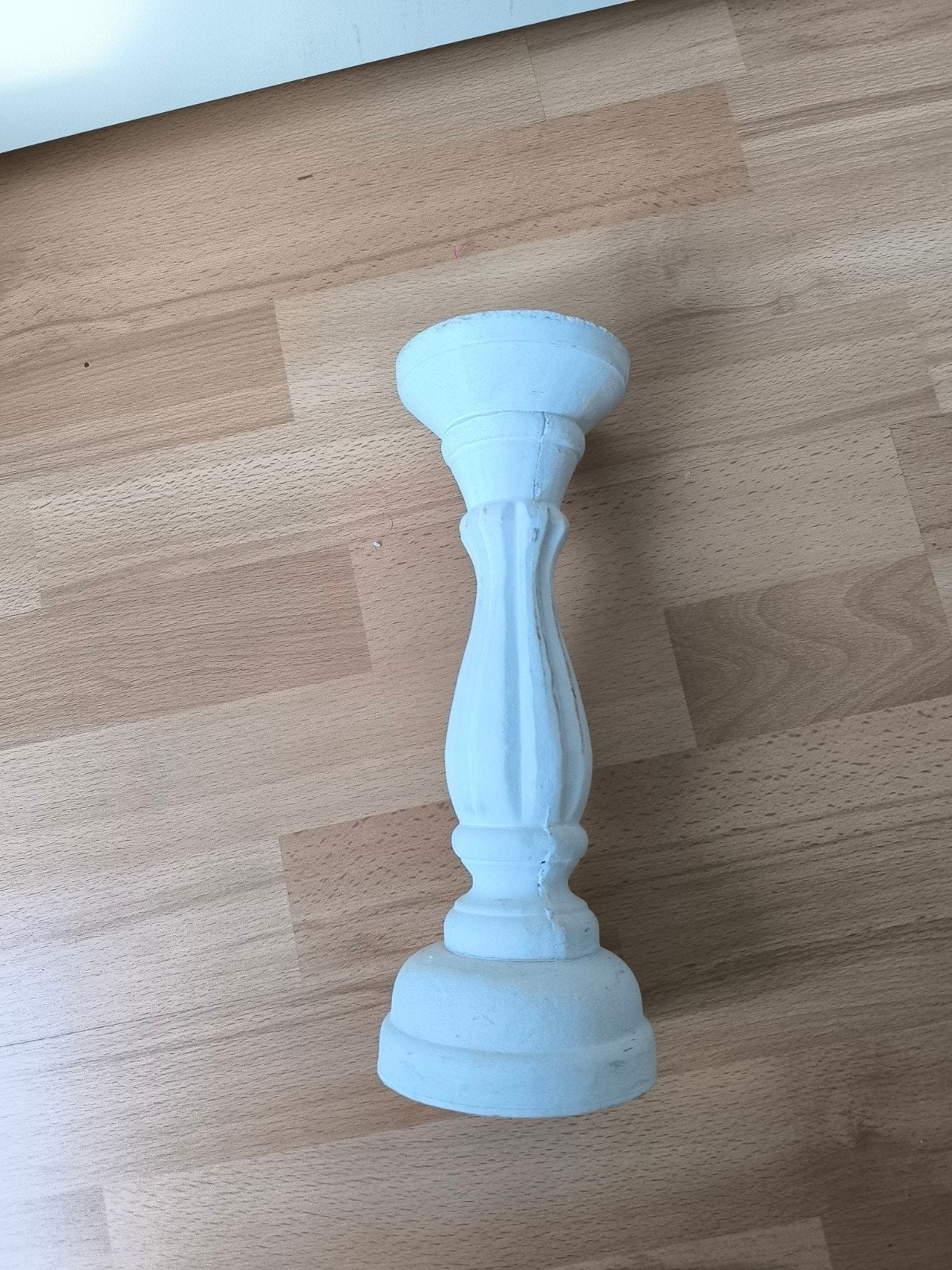 Witte kandelaar, klassiek design, Huis en Inrichting, Ophalen, Hout, Kandelaar