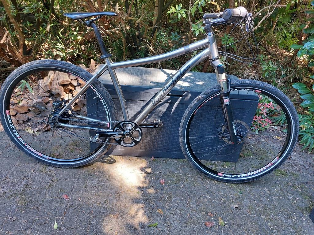 Van Nicholas Zion titanium rohlhoff MTB/ Trekkingfiets, Fietsen en Brommers, Fietsen | Mountainbikes en ATB, Zo goed als nieuw