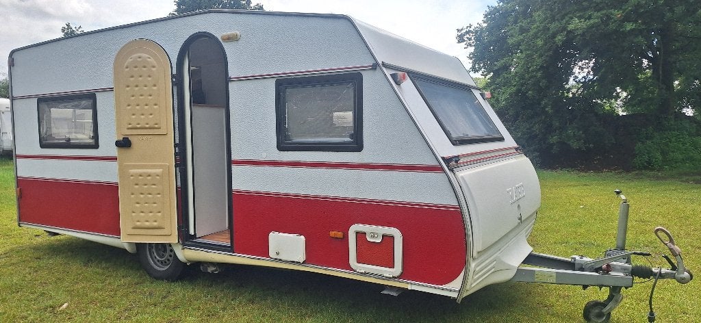 Kabe wintercaravan met mover, Rondzit, Koelkast, Kabe, Particulier