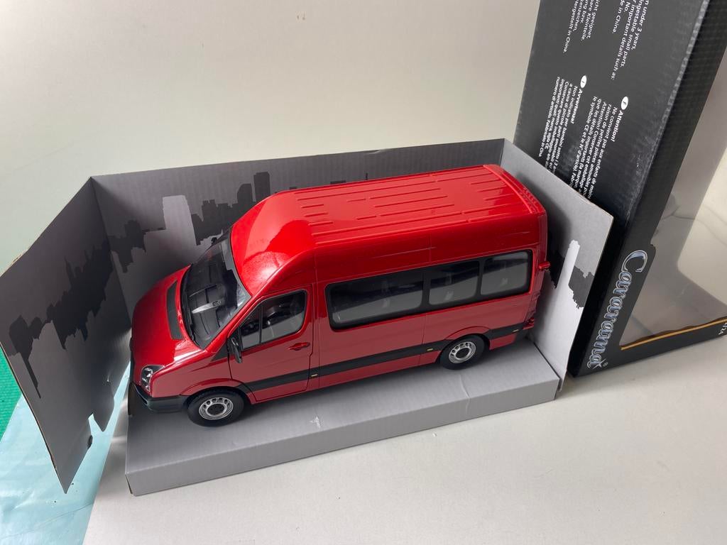 1:24 Volkswagen CRAFTER TDi-passenger bus- detailled item, Ophalen of Verzenden, Zo goed als nieuw, Bus of Vrachtwagen, Overige merken