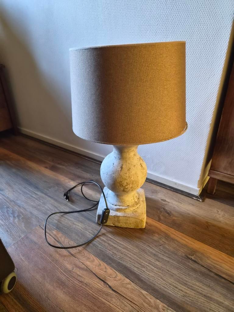 Mooie betonnen lamp, Ophalen, Gebruikt, Minder dan 50 cm