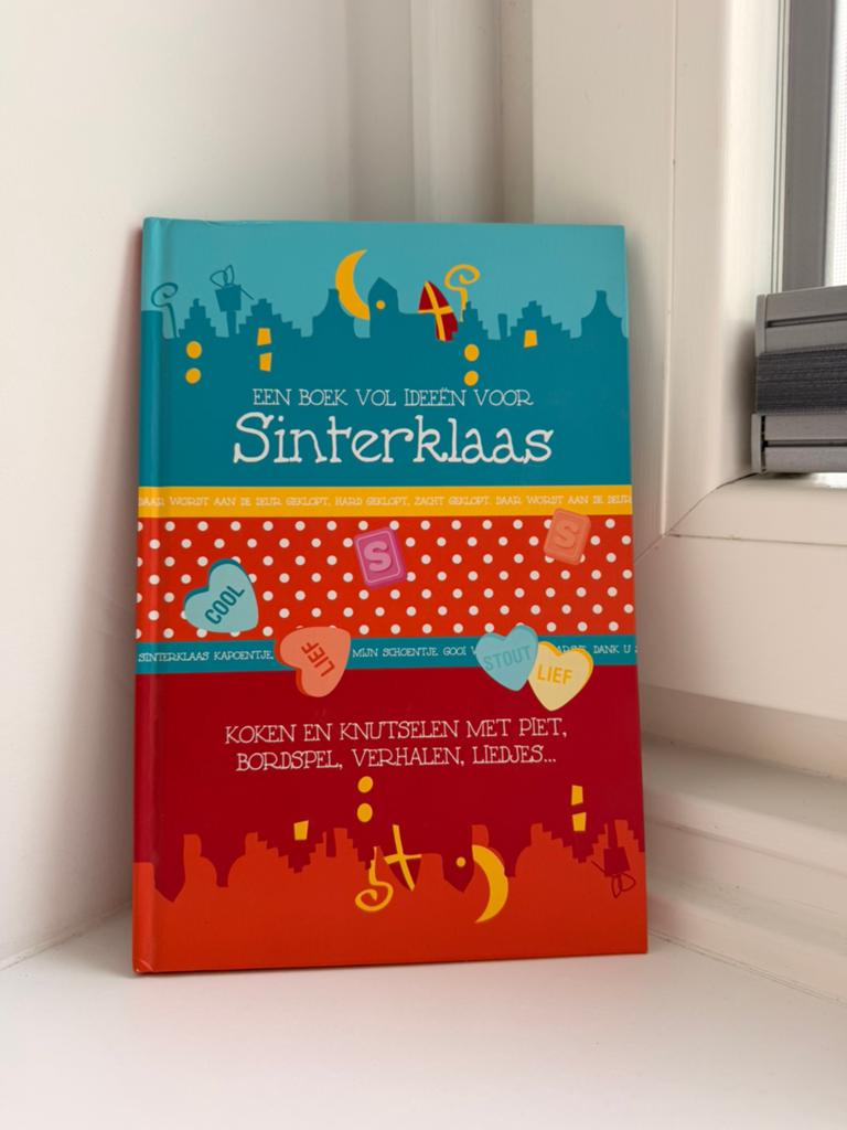 Een boek vol ideeën voor Sinterklaas - Knutselen met Piet, Boeken, Ophalen of Verzenden, Zo goed als nieuw, Non-fictie