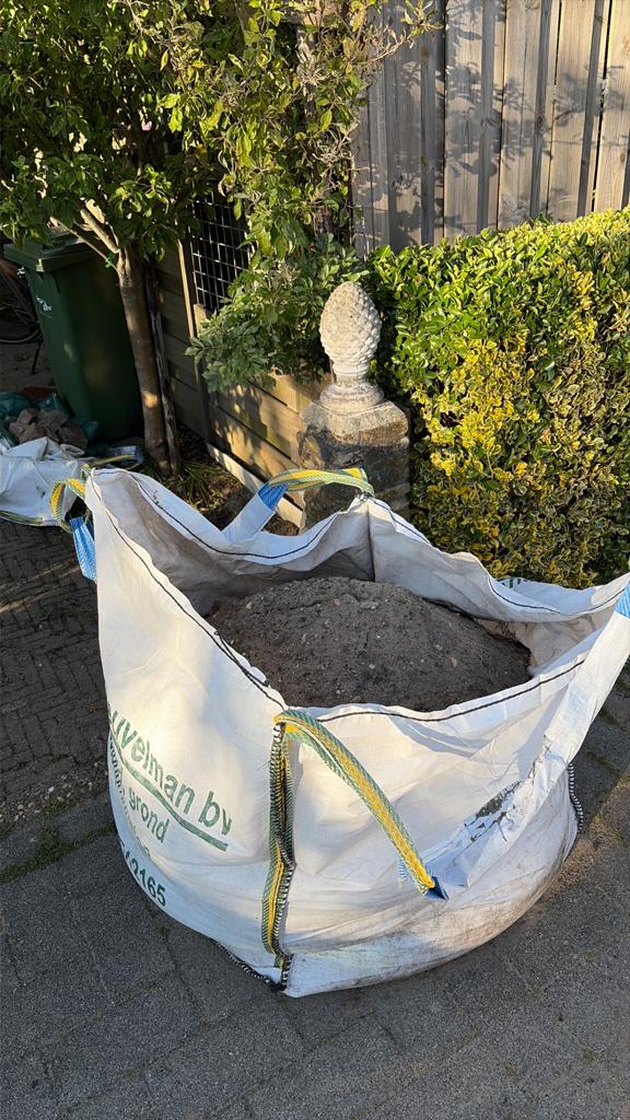 Ophoogzand gratis, Tuin en Terras, Ophalen, Zo goed als nieuw, Ophoogzand