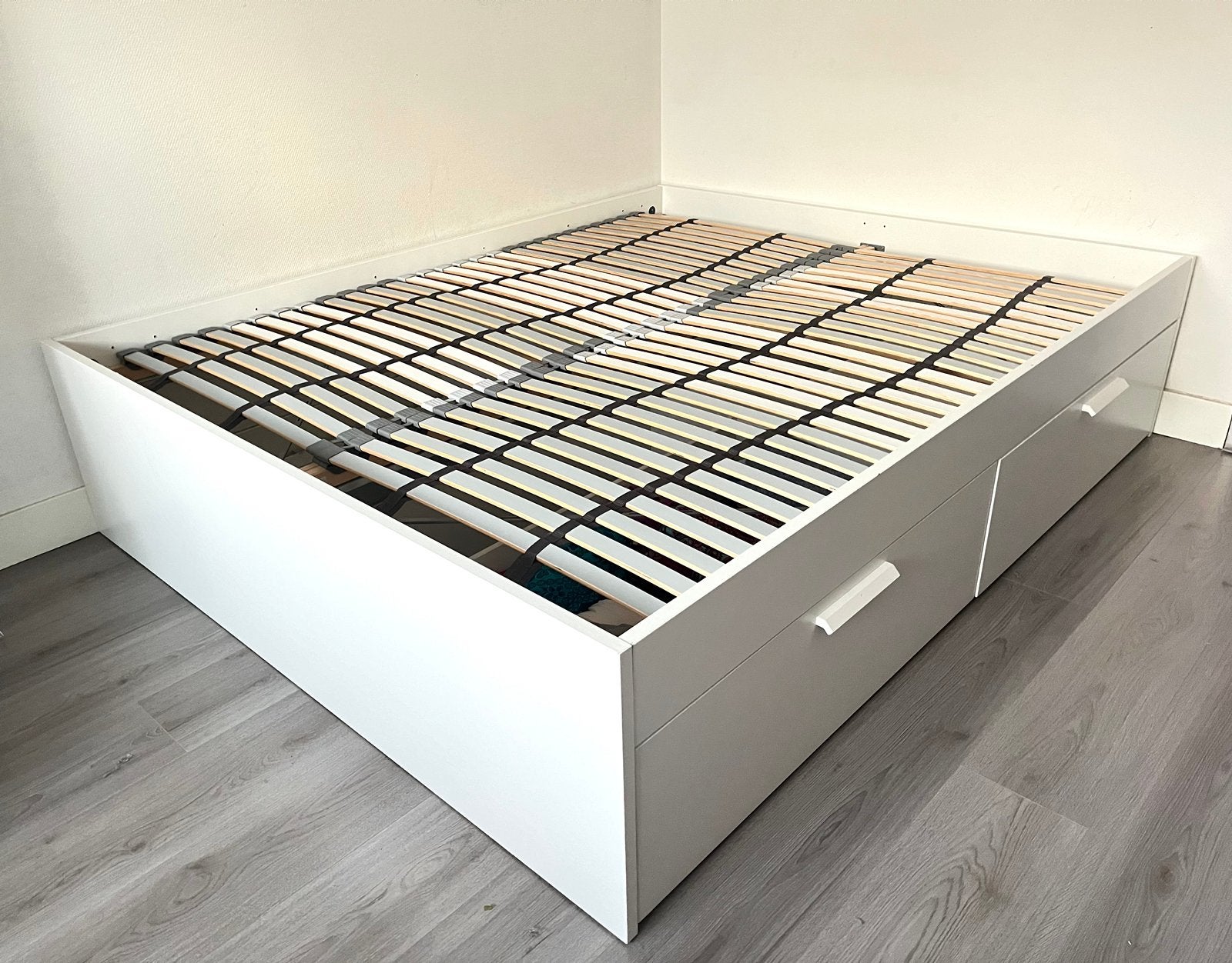 Double Bed with 2 Drawers, Ophalen, Wit, Tweepersoons, Zo goed als nieuw