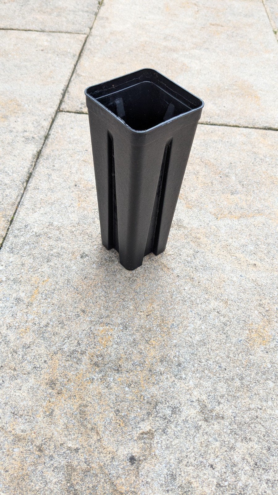Kweekpot 17 cm hoog, 80 stuks beschikbaar, Tuin en Terras, Ophalen, Kunststof, Rond, Minder dan 40 cm