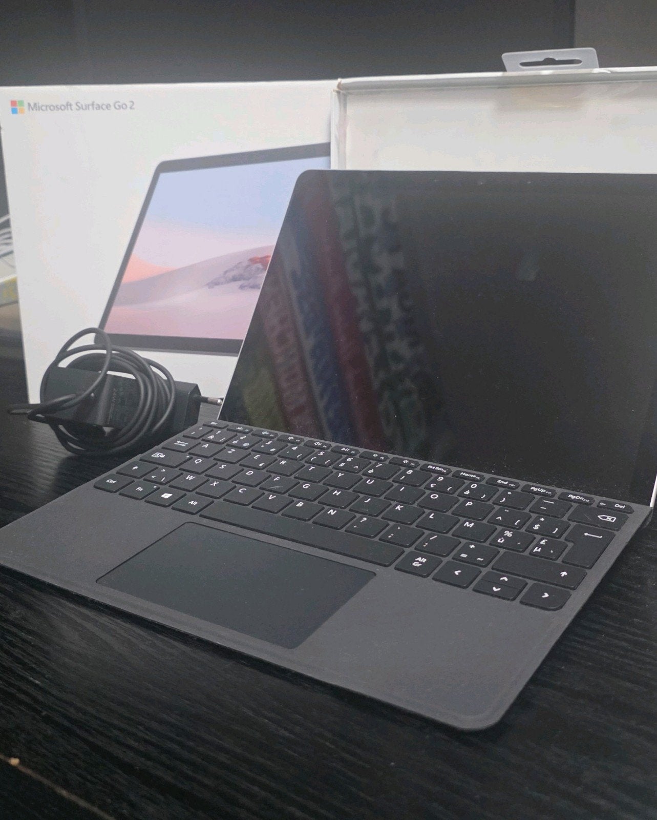 NIEUW - Microsoft Surface Go 2 - met toetsenbord, Computers en Software, Windows Tablets, 11 inch, Nieuw, Ophalen of Verzenden