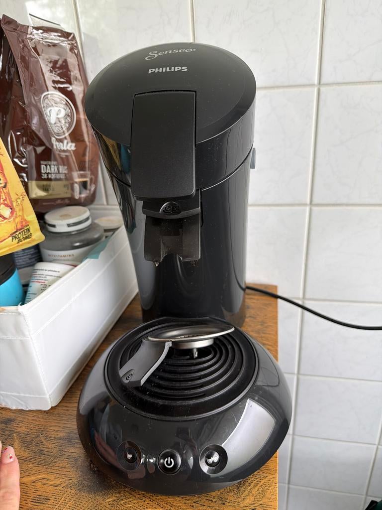 Senseo zwart, perfecte staat, Witgoed en Apparatuur, Ophalen, Zo goed als nieuw, Koffiemachine, Koffiepads en cups