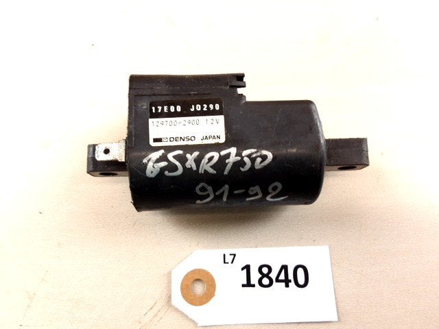GSXR750 1992 - 1993, 1990 - 1991 Suzuki D1-37057