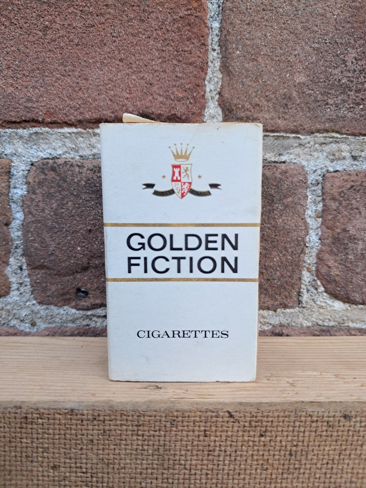 Vintage Golden Fiction Sigarettenpakje - Ed. Laurens, Ophalen of Verzenden, Gebruikt, Overige typen