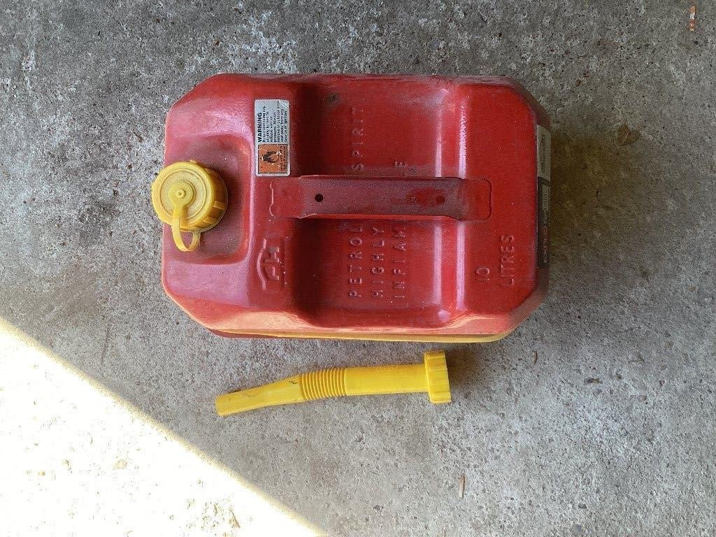 Metalen jerrycan 10 liter, gebruikt voor super benzine, Ophalen of Verzenden, Gebruikt