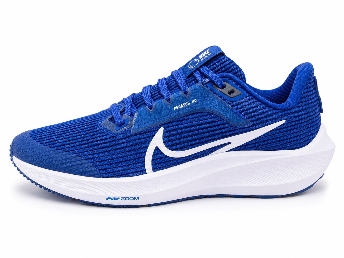 Nike Air Zoom Pegasus 40 in maat 32 zgan, Sport en Fitness, Loopsport en Atletiek, Ophalen of Verzenden, Zo goed als nieuw, Hardloopschoenen