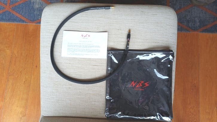 NBS Monitor IV D digitale interlink - 1 meter - high end, Ophalen of Verzenden, Zo goed als nieuw, Minder dan 2 meter, Coaxiale kabel