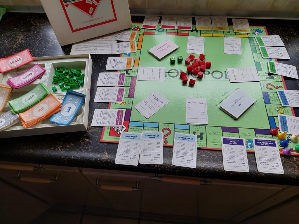 Compleet gulden monopoly, Drie of vier spelers, Ophalen of Verzenden, Zo goed als nieuw, Monopoly