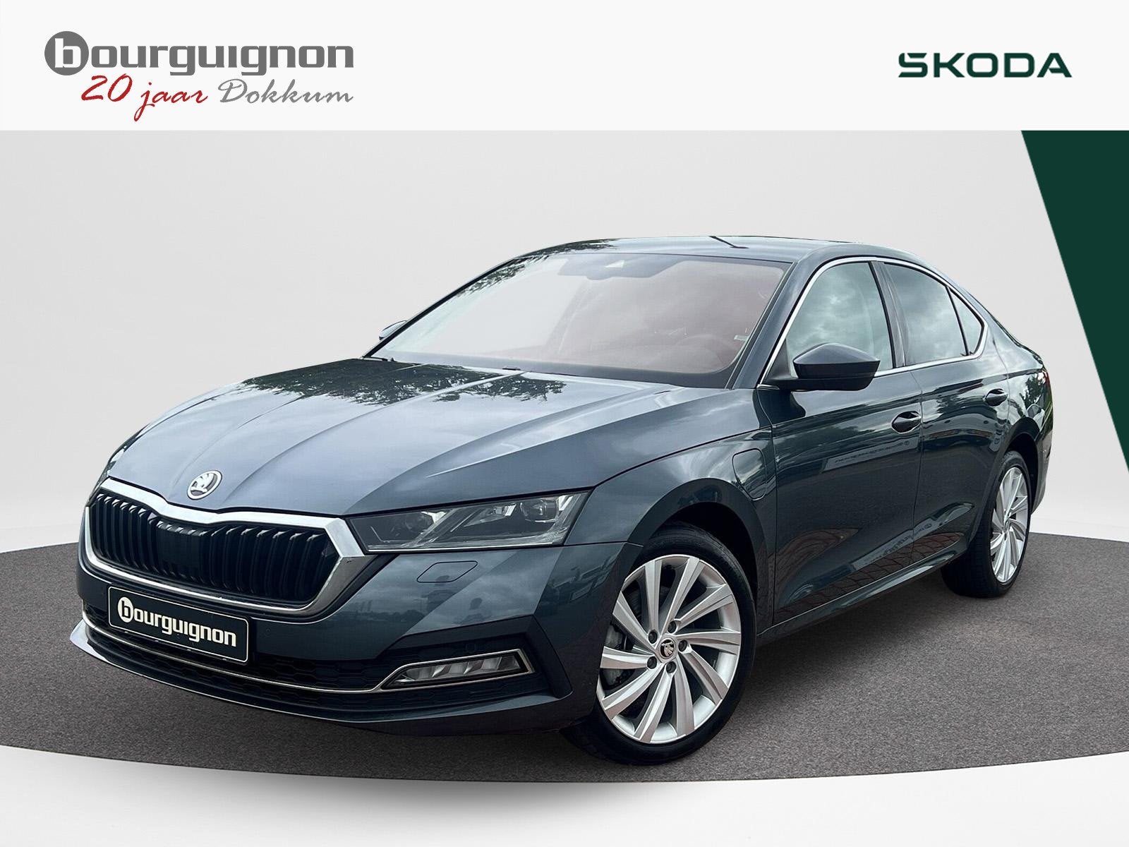 Skoda Octavia 1.4 TSI iV PHEV Business Edition Plus | 204Pk, Auto's, Stof, Gebruikt, 4 cilinders, 1508 kg