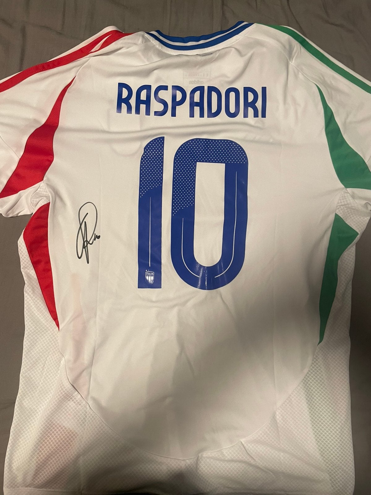 Gesigneerd Italie 2024 uitshirt Raspadori, Ophalen of Verzenden, Zo goed als nieuw, Buitenlandse clubs, Shirt