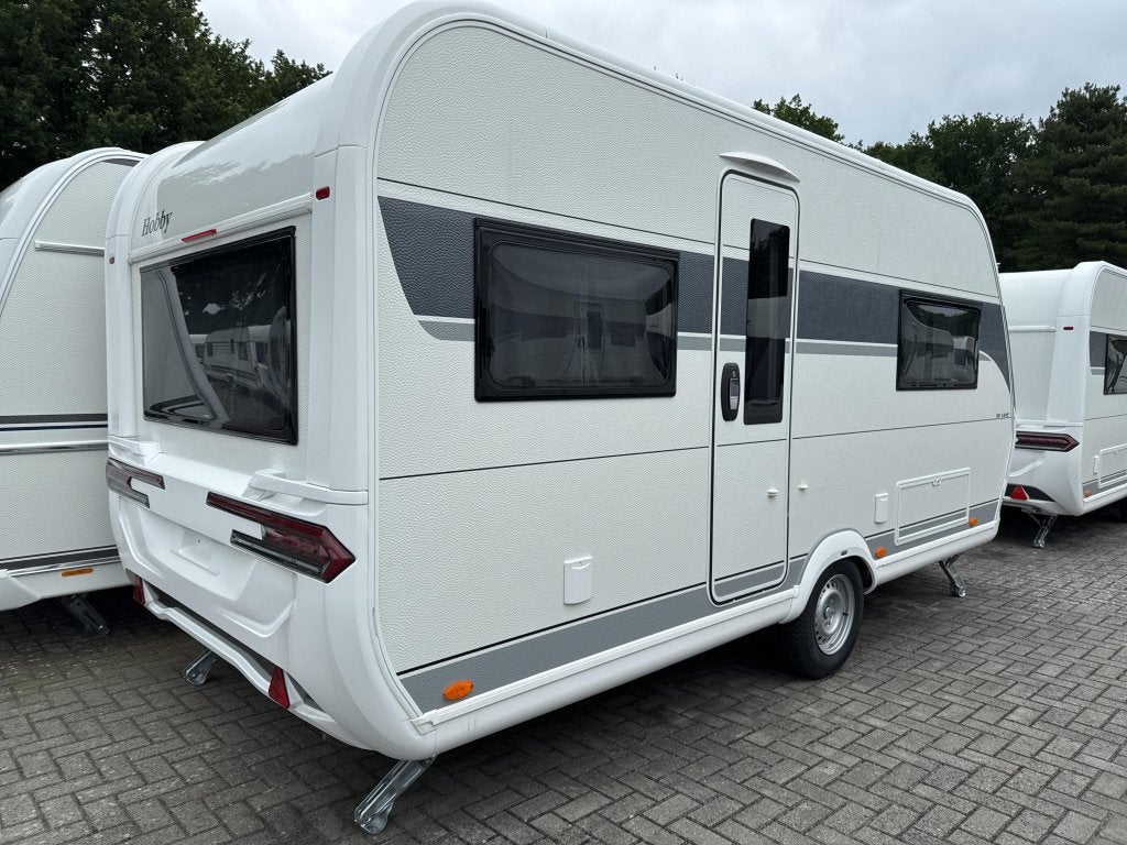 Hobby De Luxe 460 UFE Model 2026, Schokbreker, Rondzit, Hobby, Bedrijf