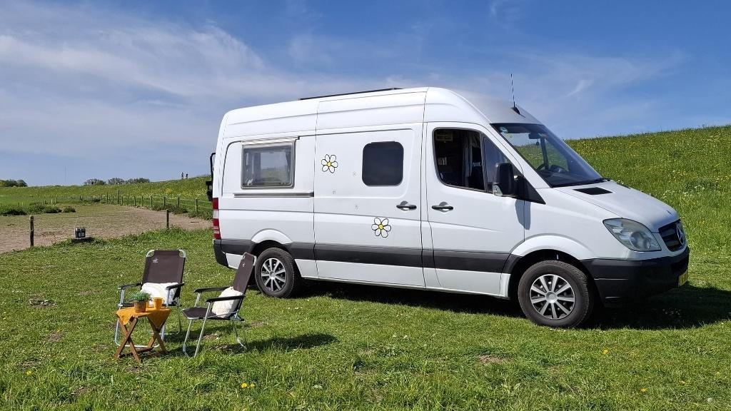 Mooie, sfeervolle off-grid Mercedes Sprinter camperbus., Caravans en Kamperen, Campers, Particulier, tot en met 2, Buscamper of Camperbus