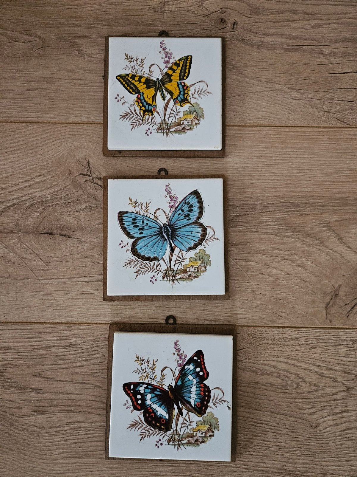 Set van 3 vintage tegeltjes met vlinders, Ophalen of Verzenden