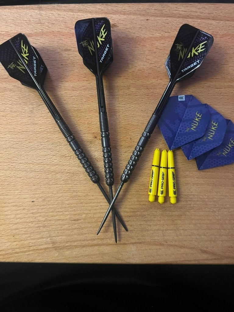 Luke Littler darts 23 gram, Sport en Fitness, Darts, Ophalen of Verzenden, Zo goed als nieuw, Pijlen