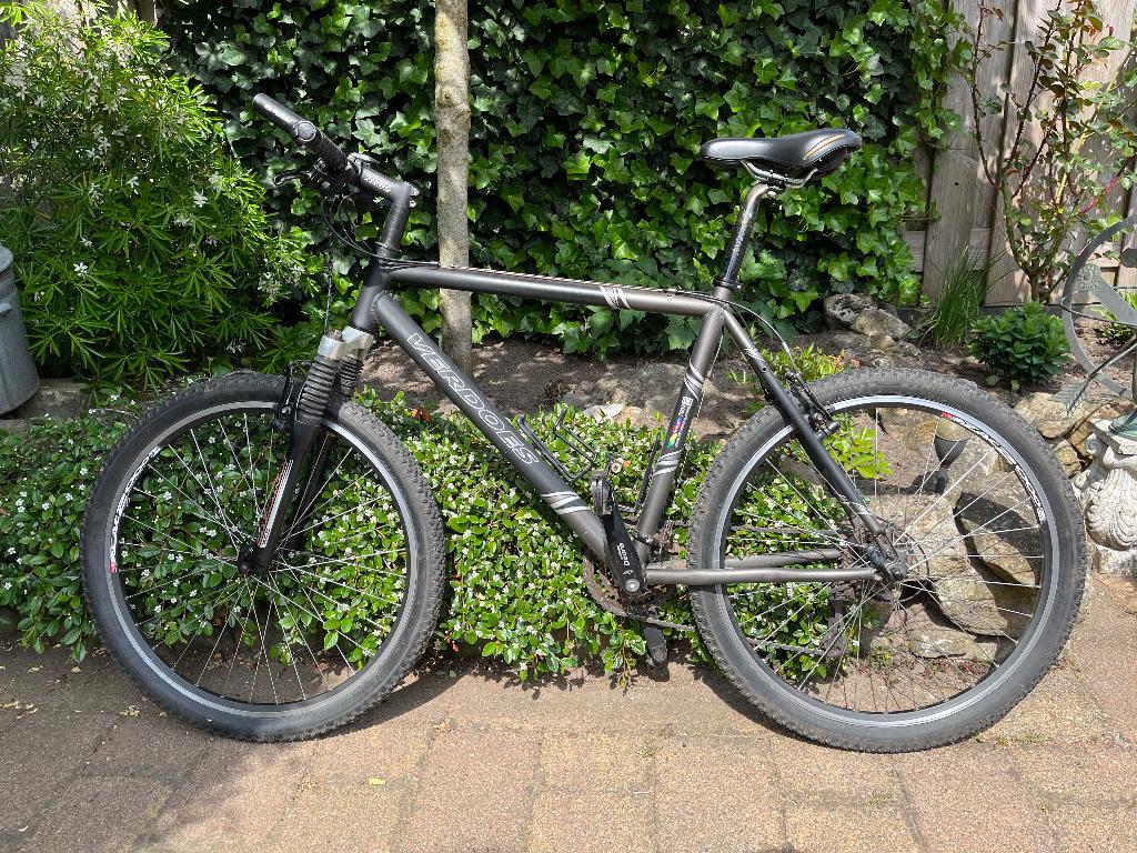 MTB, 53 cm frame, 26 inch wielen, 21 versnellingen, Fietsen en Brommers, Fietsen | Mountainbikes en ATB, Gebruikt, Hardtail, Velgrem