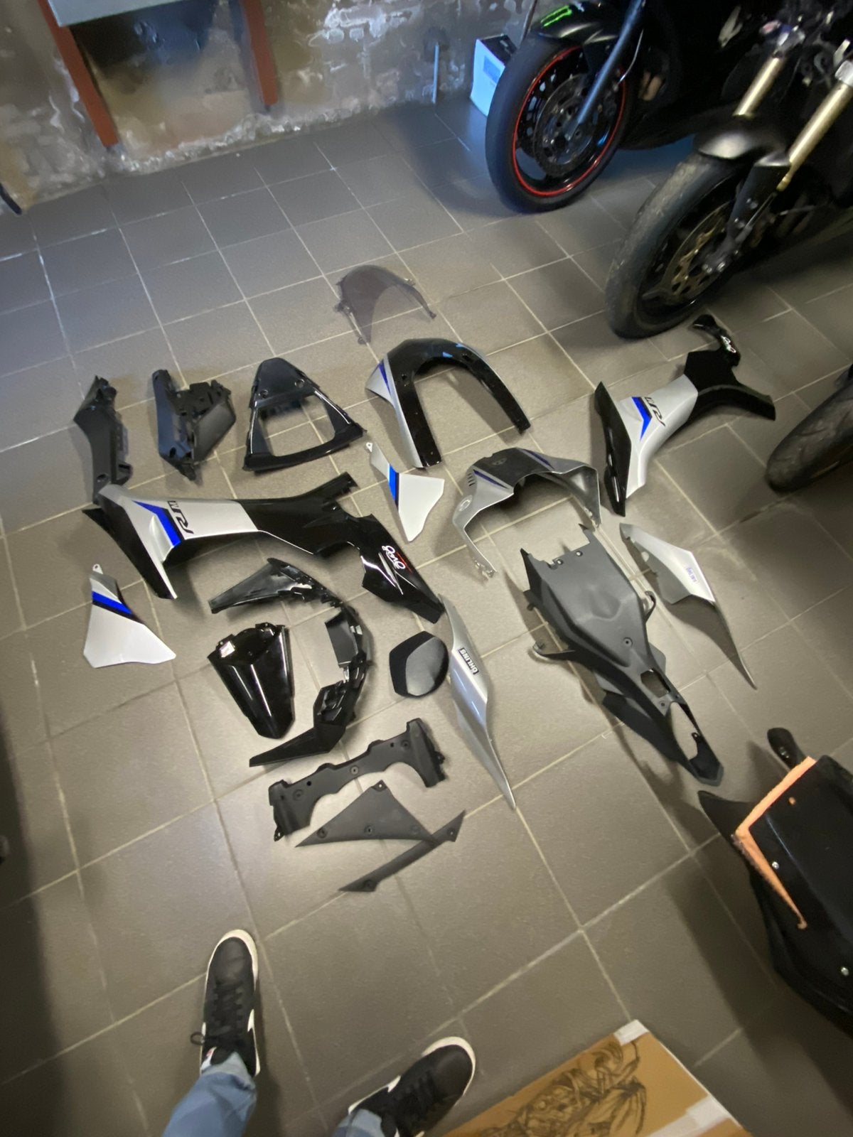 Yamaha r1m kuipset, Motoren, Ophalen, Nieuw