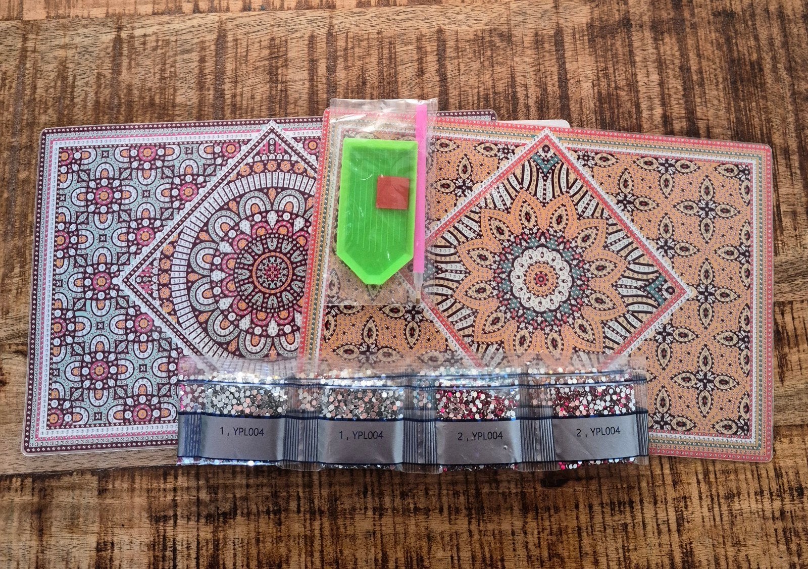 Nieuwe  Diamond Painting set van 2  placemats  30x20cm, Diamond painting, Nieuw, Meerkleurig, Ophalen of Verzenden
