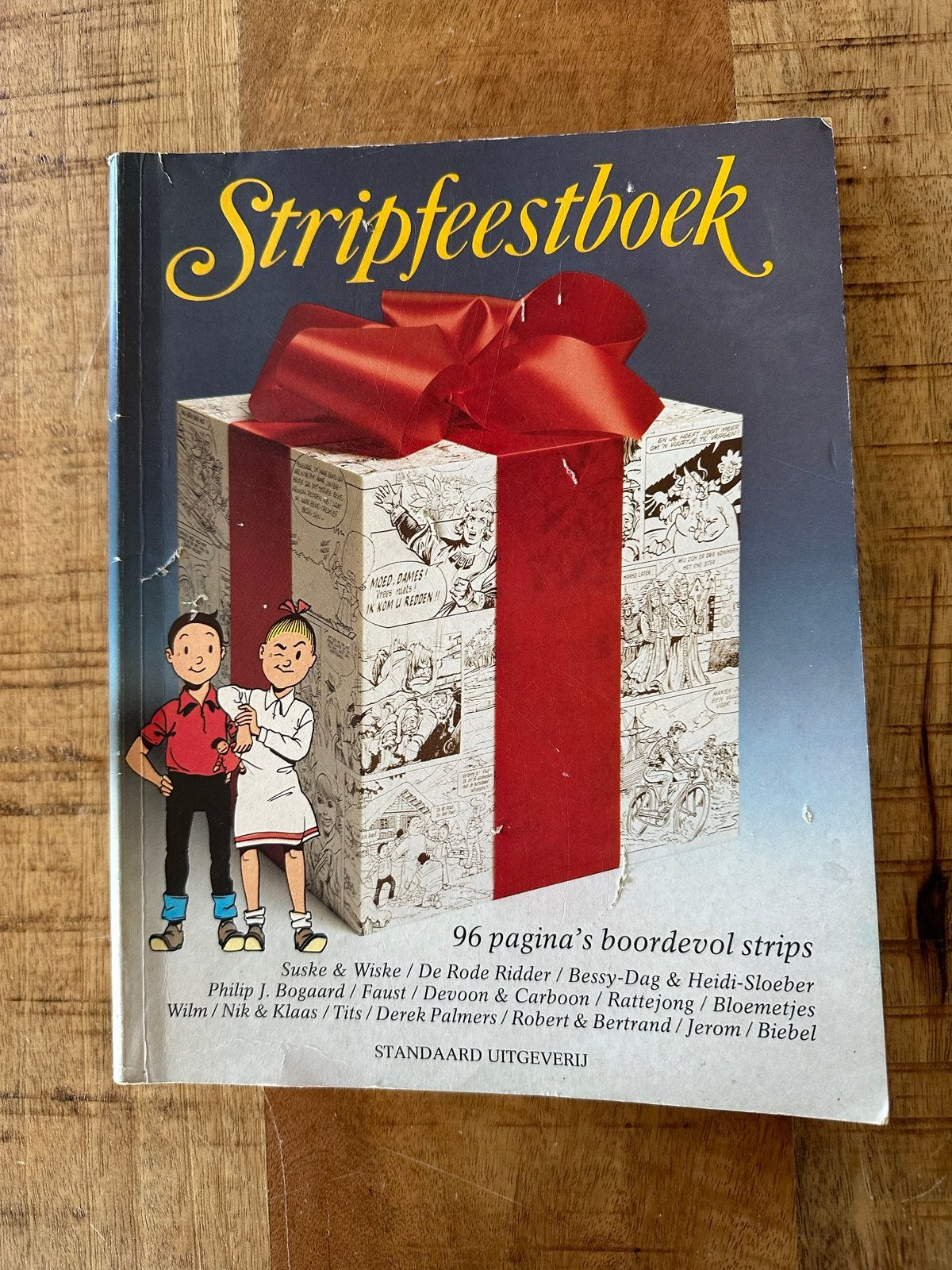 Stripfeestboek - 96 pagina's boordevol strips, Eén stripboek, Ophalen of Verzenden, Gelezen