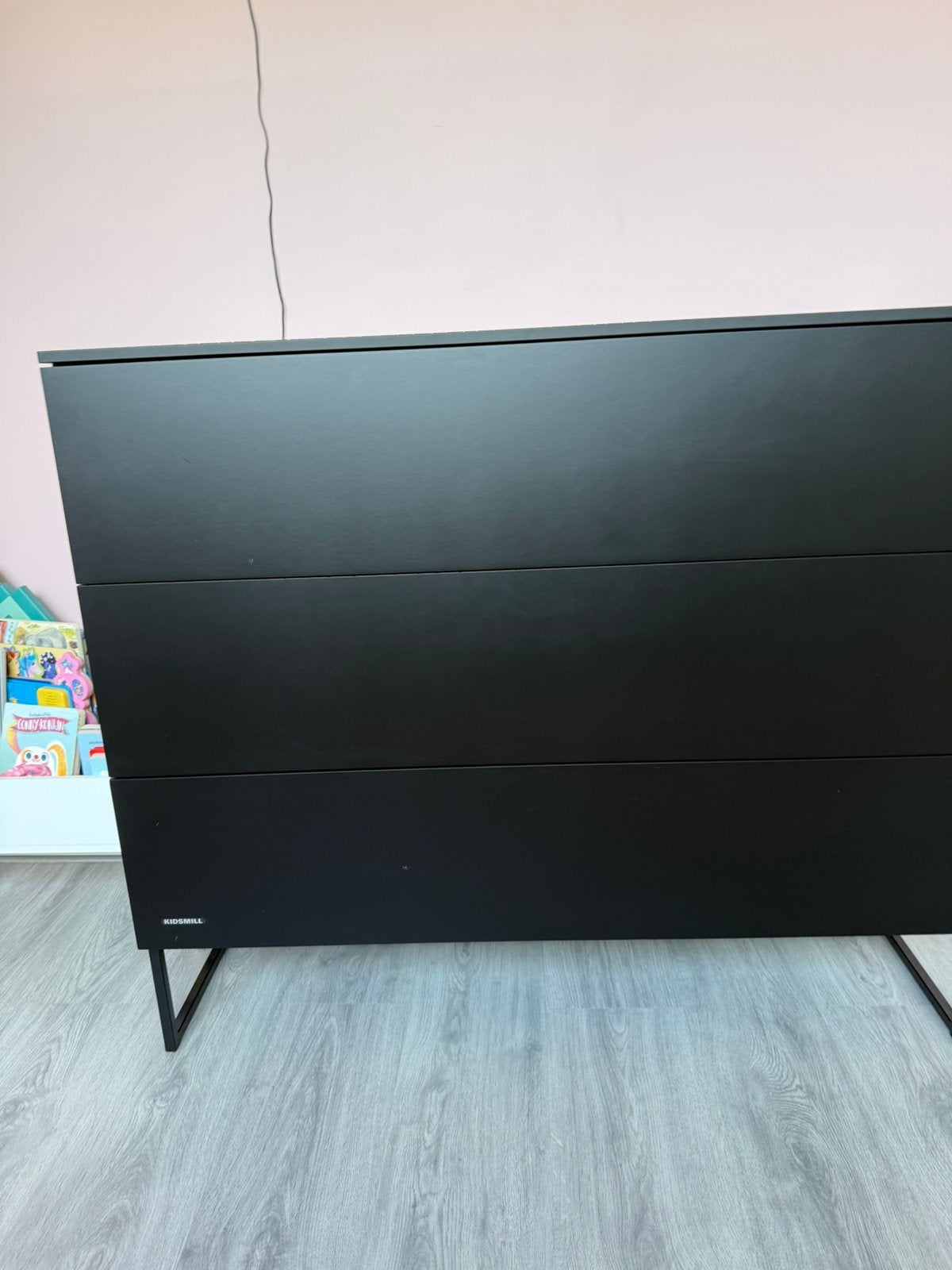 Kidsmill Ledikant en Commode, Kinderen en Baby's, Kinderkamer | Bedden, Ophalen, Gebruikt, Minder dan 140 cm, Matras