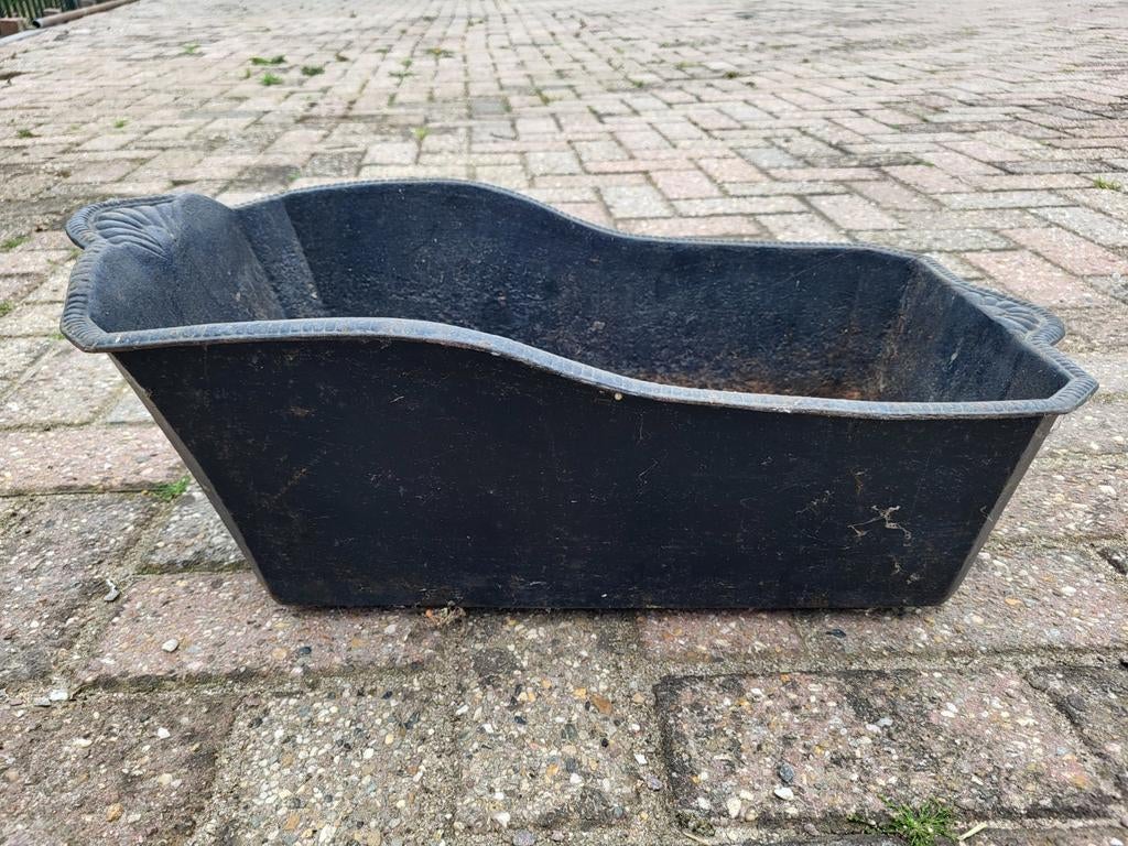 Gietijzeren kinderbadje, Ophalen, Badje