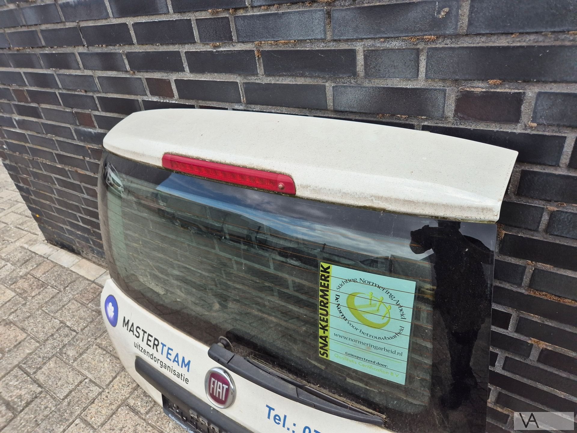 Fiat Panda 2012 - 2020 achterklep wit met stickers €200, Gebruikt, -, Ophalen of Verzenden, Achter