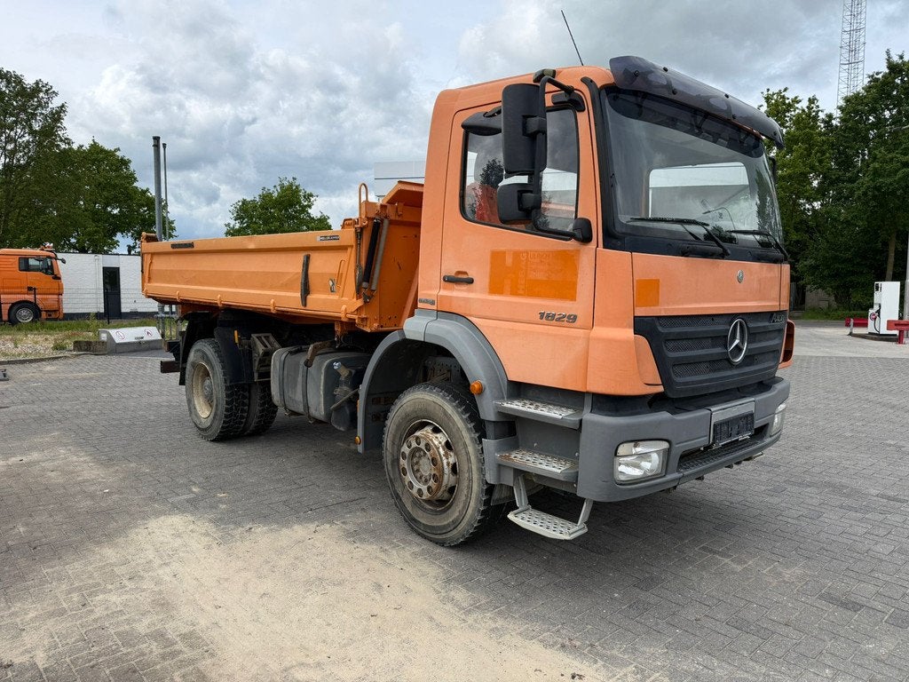 Mercedes-Benz Axor 1829 1829 Axor (bj 2006), Auto's, Overige kleuren, Mercedes-Benz, Bedrijf, Diesel