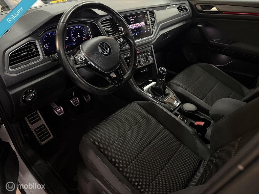 Volkswagen T-Roc 1.5 TSI Style|Virtual|Camera|CarPlay|Stuur, Voorwielaandrijving, Euro 6, 150 pk, Wit