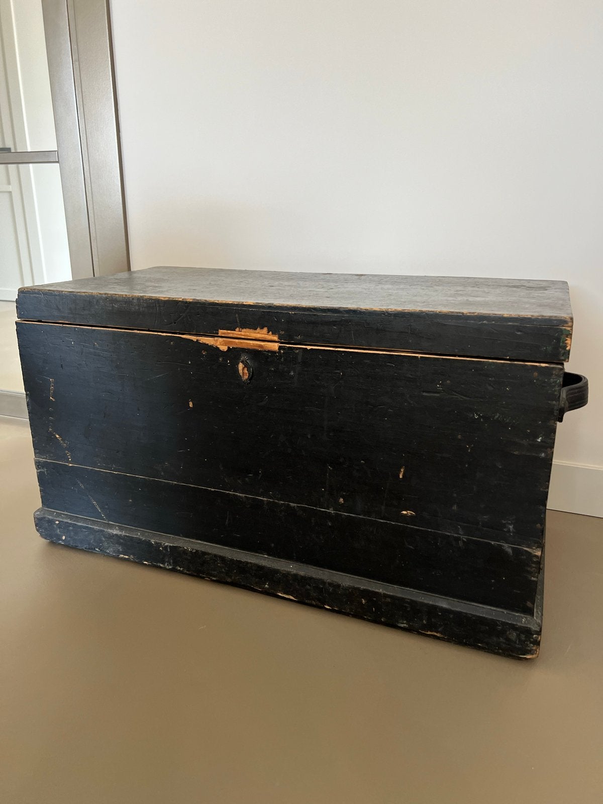 Antieke houten opberg kist - Zwart geverfd, Ophalen