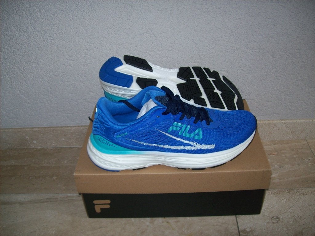 Nieuwe Fila heren sneakers sport schoenen maat 45, Sportschoenen, Nieuw, Verzenden, Blauw