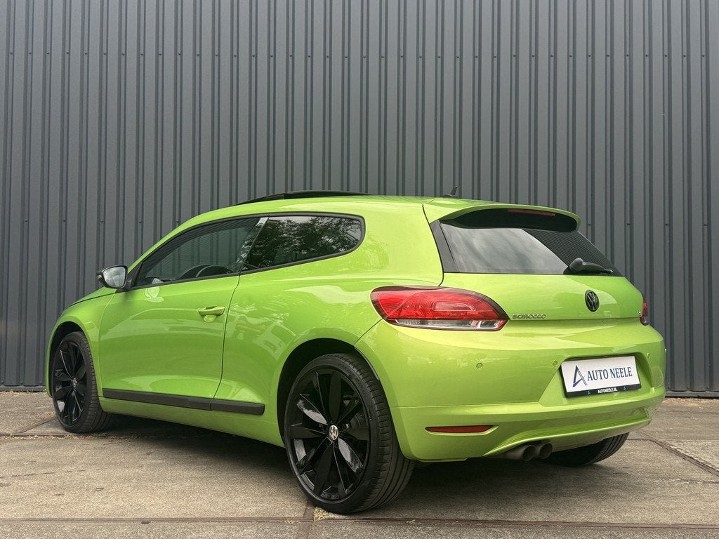 Volkswagen Scirocco 1.4 TSI Highline Plus Panoramadak, Onder, Auto's, Voorwielaandrijving, Gebruikt, Zwart, 4 cilinders
